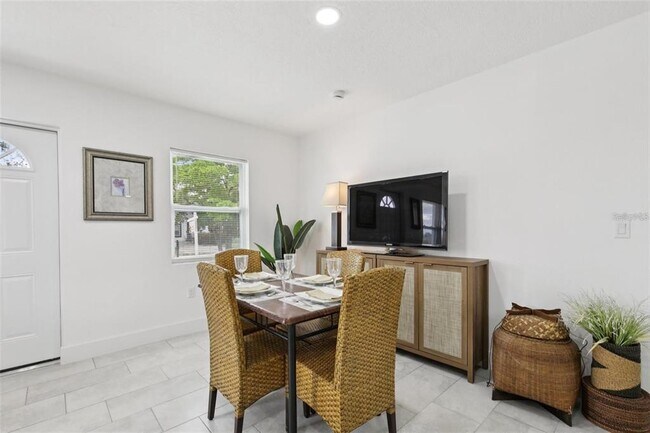 Foto del edificio - 3530 Goodrich Ave