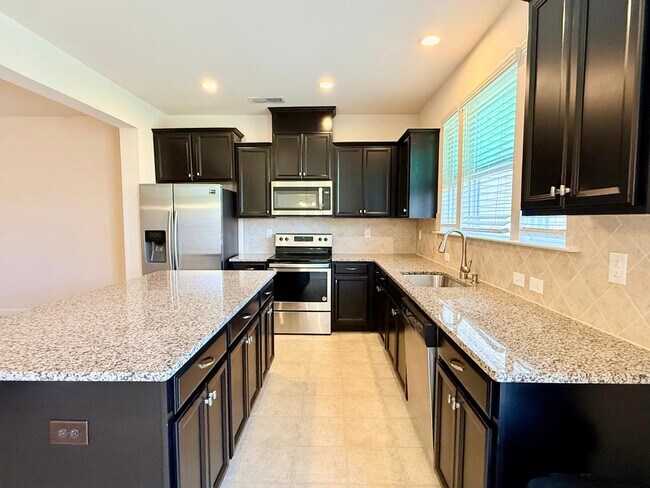 Foto del edificio - 5633 Garrow Glen Rd