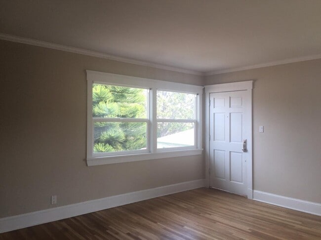 Foto del edificio - 3825 1/2 Sawtelle Blvd