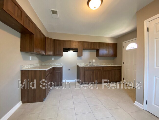 Foto del edificio - 3684 Ford Rd