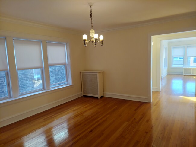 Dining Room - 2744 W Winnemac Ave