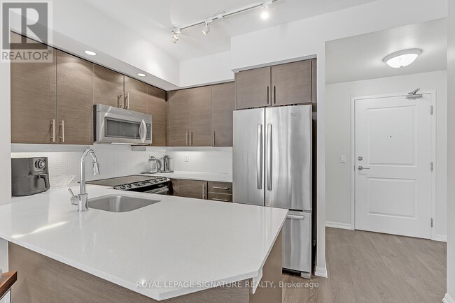 Building Photo - 75 E Liberty St