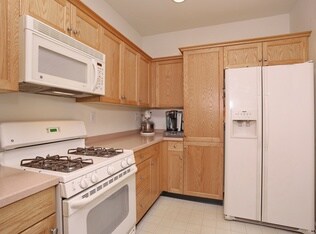 Foto del edificio - 400 Colfax Ave