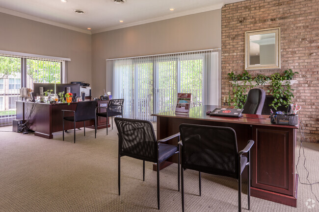 Leasing Office - Carriage Hill Apartments