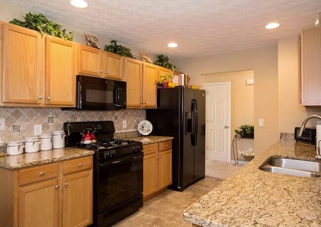 Foto del edificio - 3334 Sable Run Rd