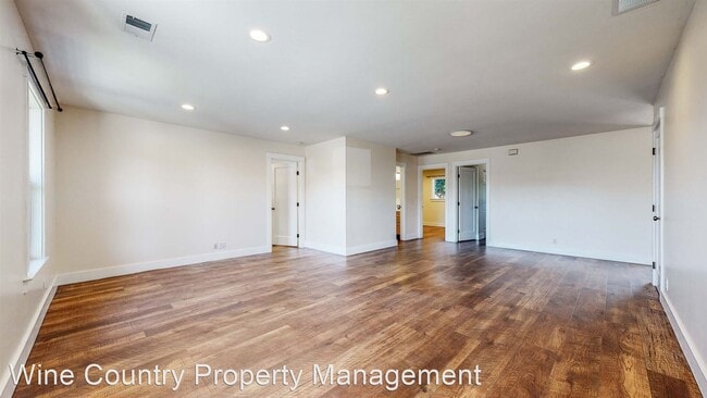 Foto del edificio - 3 br, 2 bath House - 575 Park Glen Drive