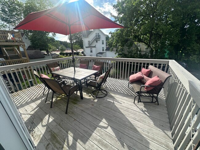 Foto del edificio - 10 Clinton St