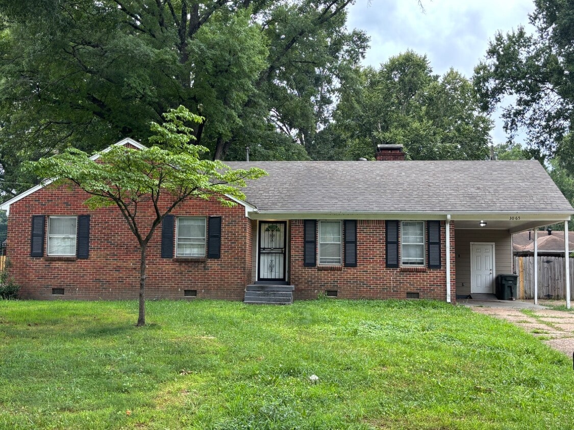 Photo - 3065 Earnett Street
