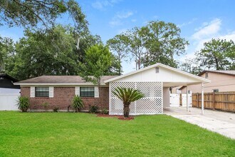 Building Photo - 6139 Deepwood Dr E