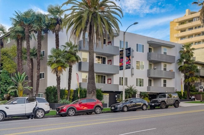 Building Photo - Beverly Glen Apartments