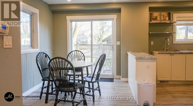 Building Photo - 32 Edmund St