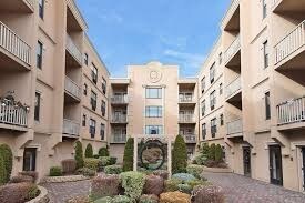Foto principal - 8915 Bergenwood Ave