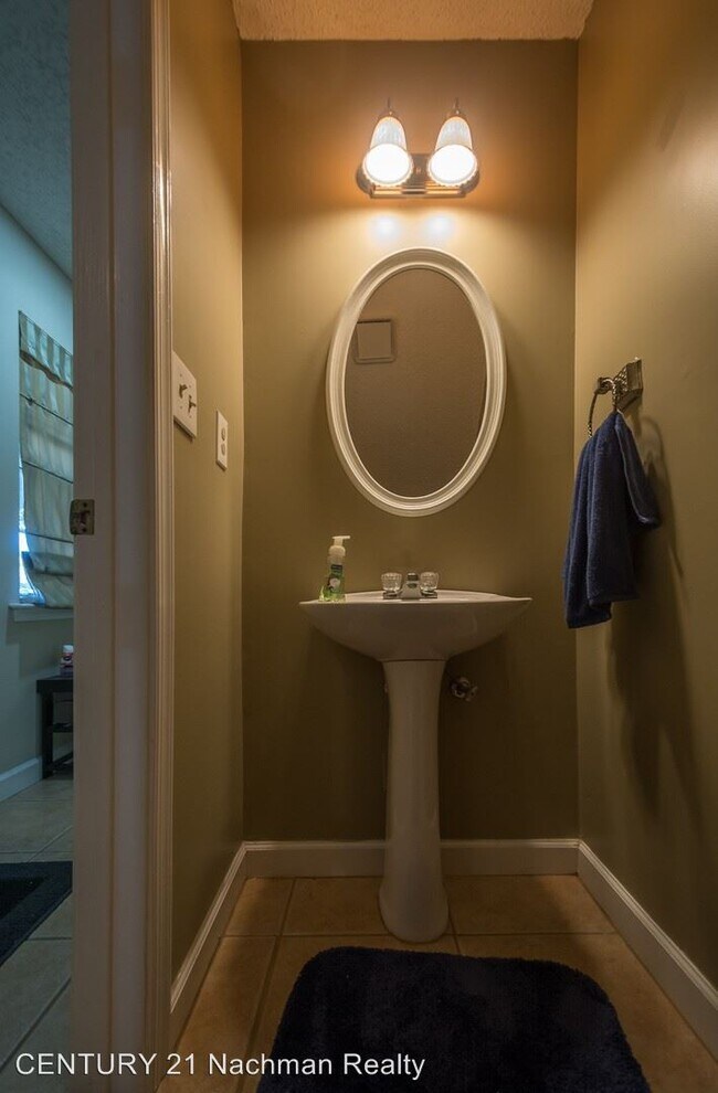 Foto del edificio - 3 br, 2.5 bath House - 529 Kristy Court