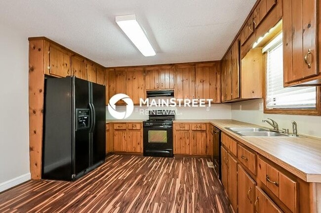 Building Photo - 3 Bedroom Pet-Friendly Home in Marietta, G...