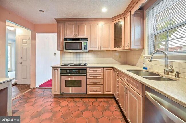 Foto del edificio - 7833 12th St NW