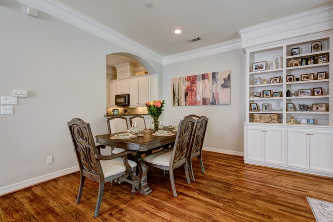 Foto del edificio - 606 Leverkuhn St