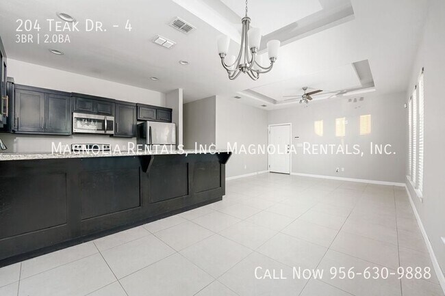 Building Photo - 204 Teak Dr