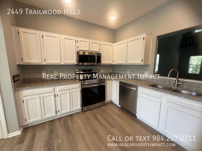 Building Photo - 2449 Trailwood Hills Dr