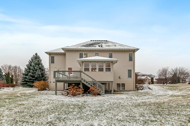 Foto del edificio - 8633 Carriage Hill Ct