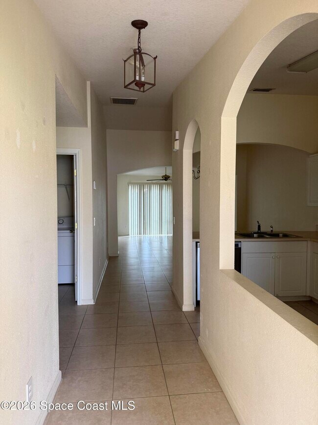 Foto del edificio - 950 Luminary Cir