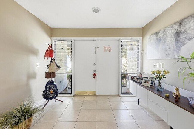 Foto del edificio - 5141 NW 3rd Ter