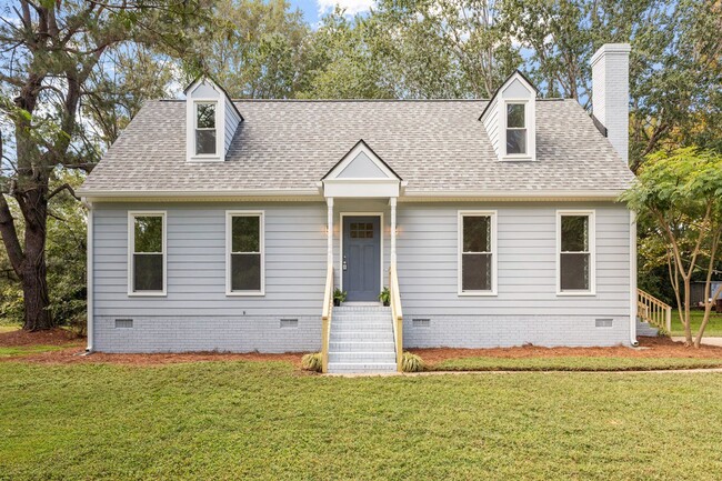 Foto del edificio - Charming Renovated Knightdale Home with Sp...