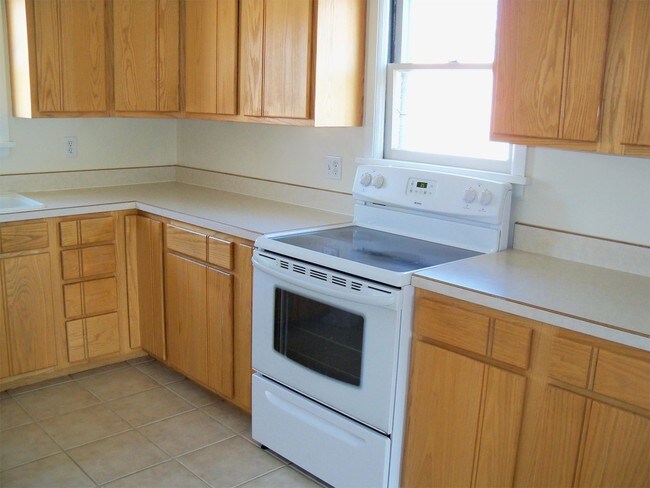 Building Photo - 1703 Avenue D