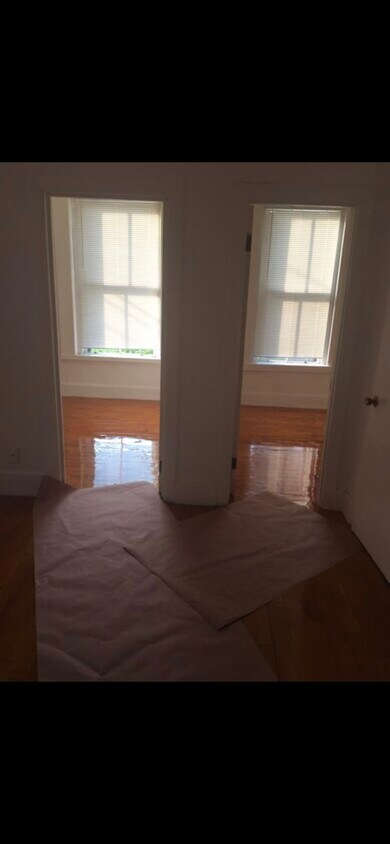 Primary Photo - 8 Adella Pl