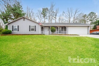 Building Photo - 20 Lakeside Dr