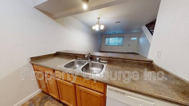 Building Photo - 3220 C St