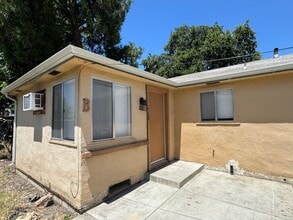 Building Photo - 251 S Cardinal Ave