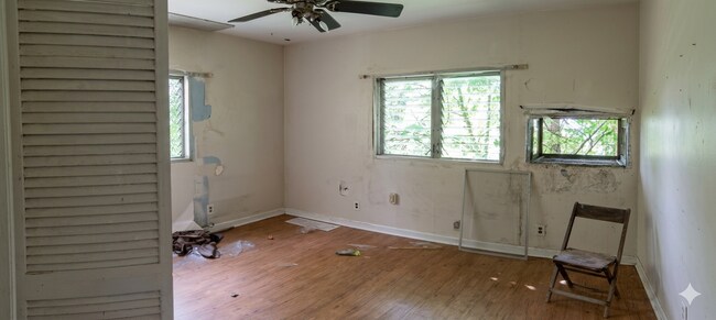 Foto del edificio - 4521 Oakwood Ave