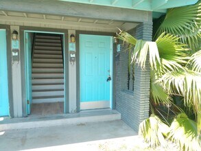 Building Photo - 3120 Santa Fe St