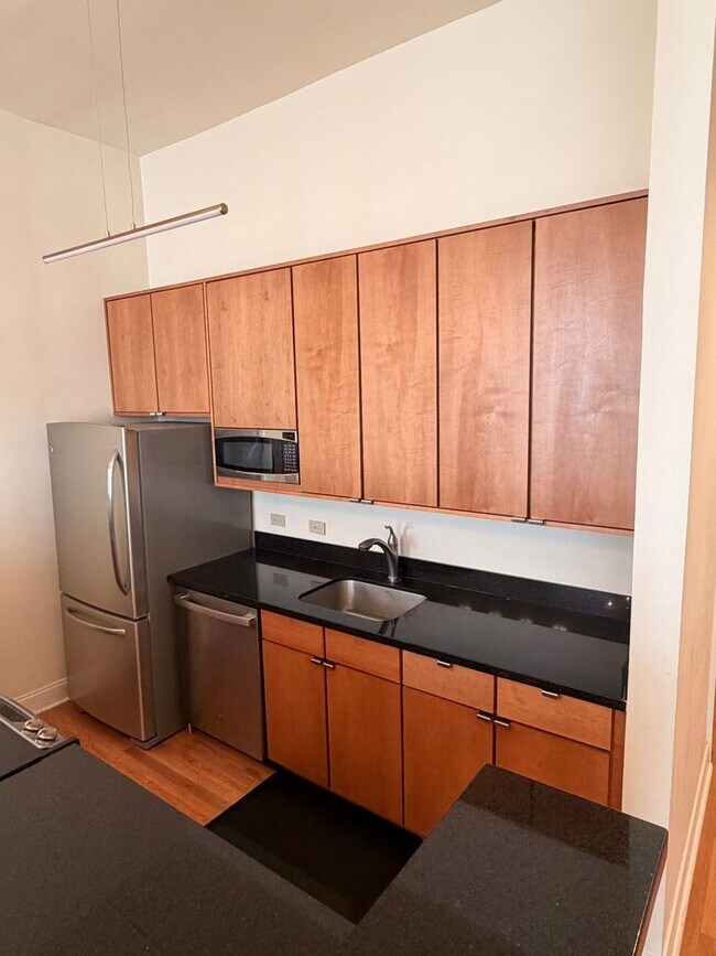 Foto del edificio - 1BD/1BA Condo in Warehouse District