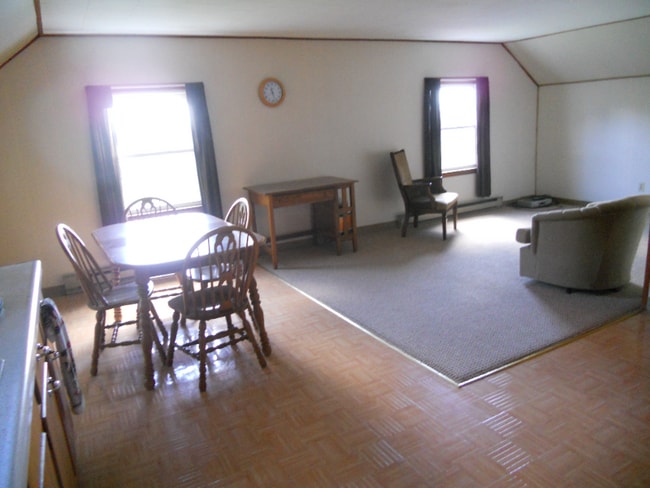 Foto del edificio - 7574 Lakeport Rd