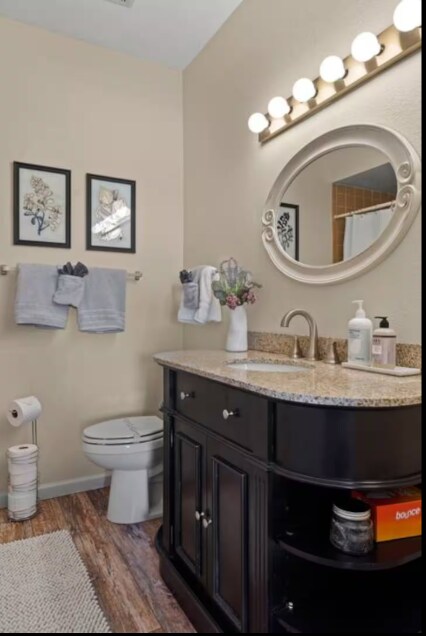 Building Photo - Beautifully Furnished 2-Bed, 2-Bath Condo ...