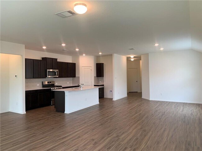 Building Photo - 21605 Quick Fox Dr
