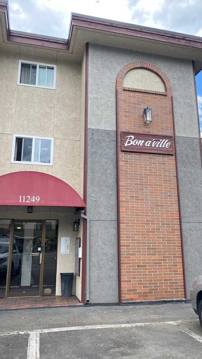 Foto del edificio - 11249 Greenwood Ave N