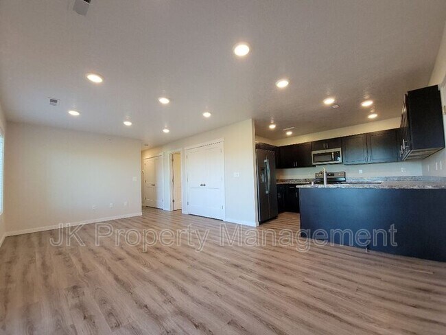 Foto del edificio - 1120 American Ave