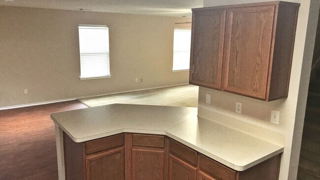 Building Photo - 18114 Valebluff Ln