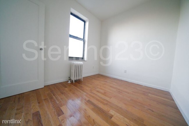 Foto del edificio - 32-52 41st St