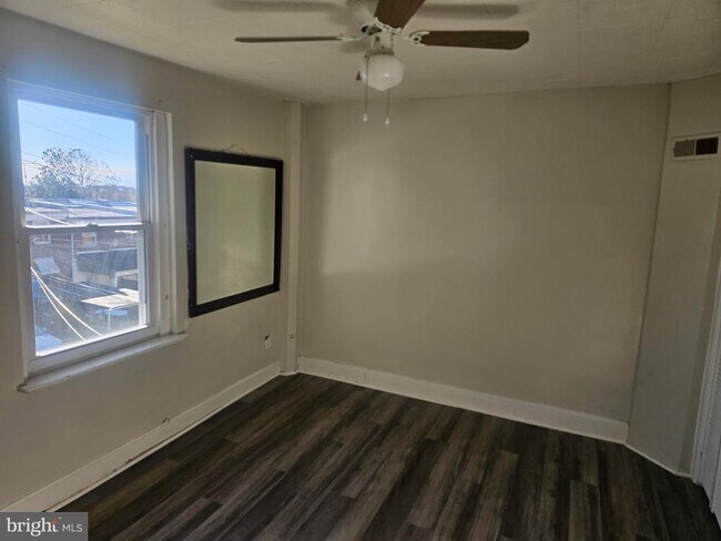 Foto del edificio - 7515 Lange St