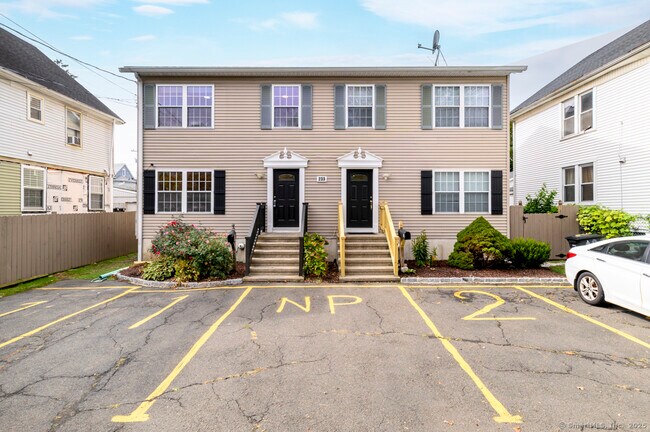 Foto del edificio - 233 Fairfield Ave