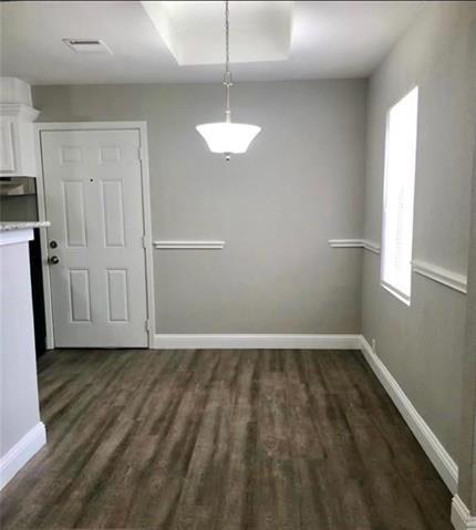 Building Photo - 5016 Sherwood Dr