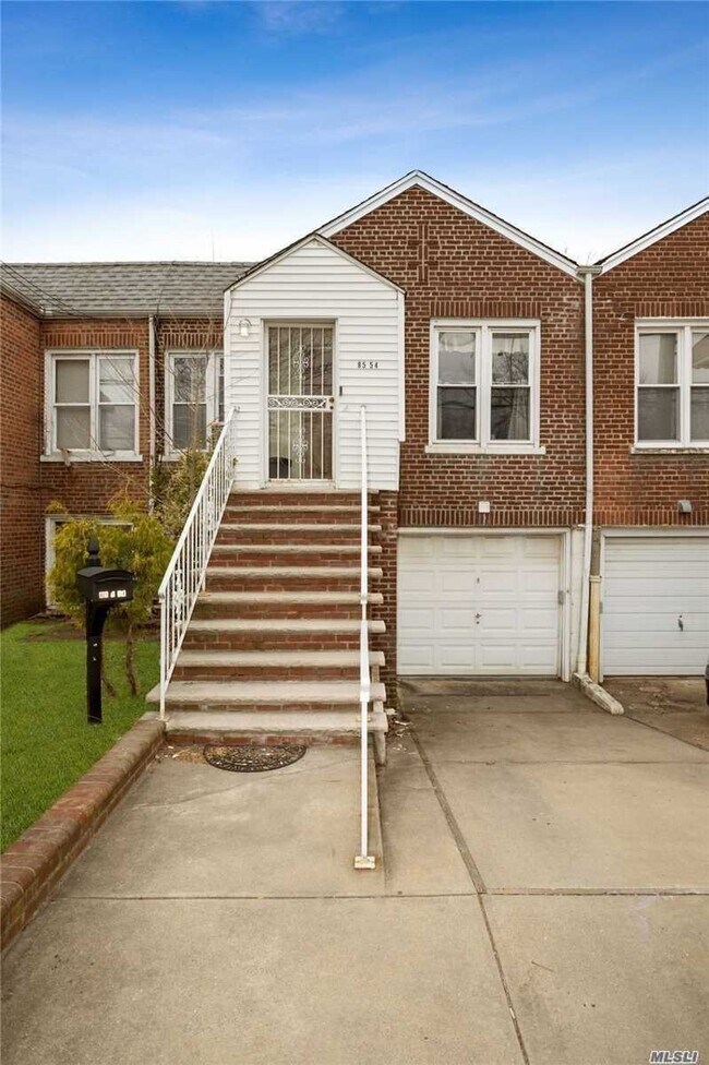 Foto del edificio - 85-54 Little Neck Pkwy