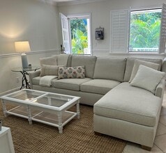 Building Photo - 1202 Palm Trail