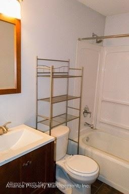 Building Photo - 5 br, 2 bath Room For Rent - 1020 Ratone St.