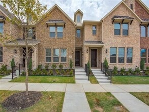 Building Photo - 4629 Piedras Lanzar Dr