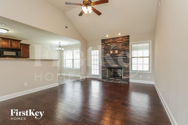 Foto del edificio - 1129 Stillwood Dr