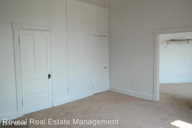 Building Photo - 206 Laurens St